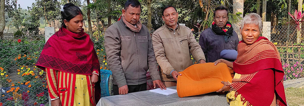 Winter clothes distribution in Nilphamari Dumare